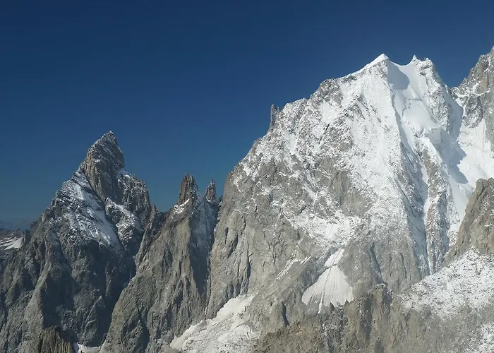 Otel Aiguille Noire 2*